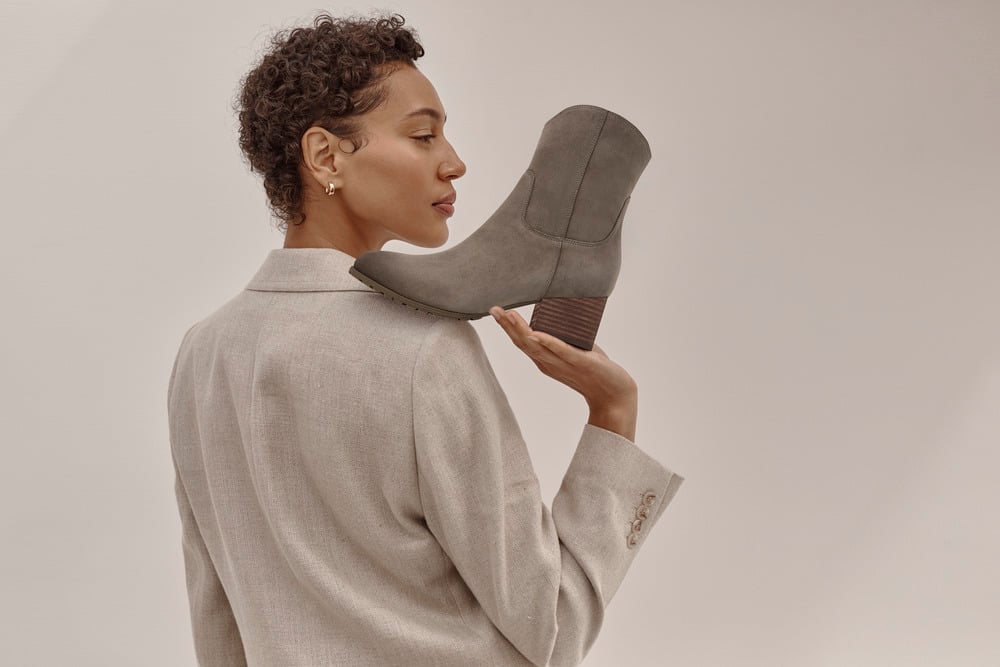 What to Wear to Your New Year’s Eve Party: Outfit Ideas & Style Tips