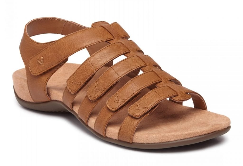 HOW TO WEAR GLADIATOR SANDALS