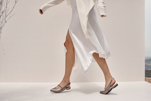 How To Master the Art of Pairing Shoes With Dresses