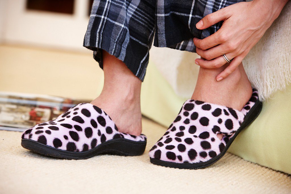 HOUSE SLIPPERS: WHAT A GEMMA
