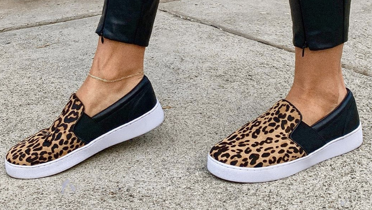 HOW TO WEAR SNEAKERS FASHIONABLY