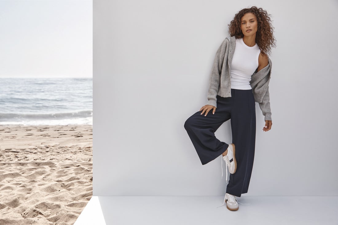 Retro Sneakers: How to Style Vintage-Inspired Sneakers